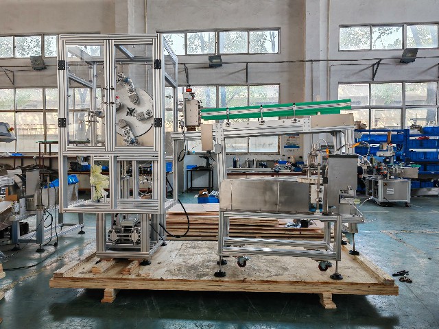 2025.11.27新加坡定制型平面貼標機2臺